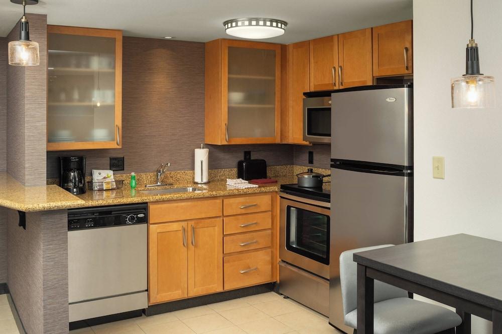 Residence Inn by Marriott Miami Airport photo 10