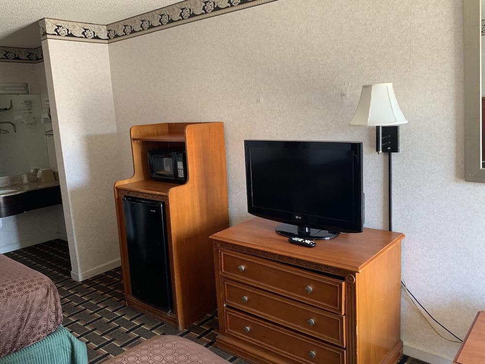 Heritage Inn photo 20