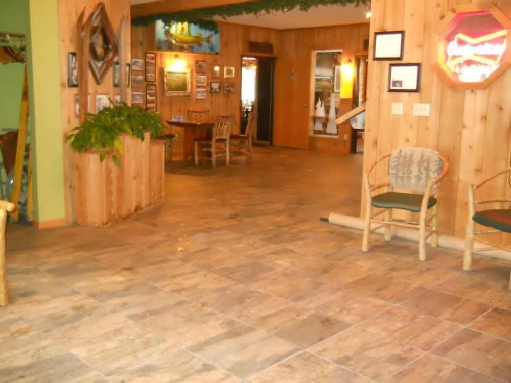 Lakewoods Resort & Lodge photo 2