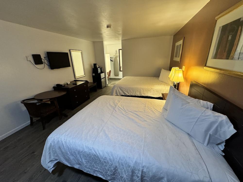 Inn Towne Motel photo 4