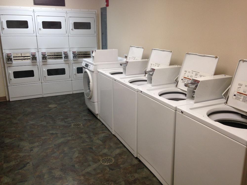 Birch Hill Suite Rochester – Med City photo 33