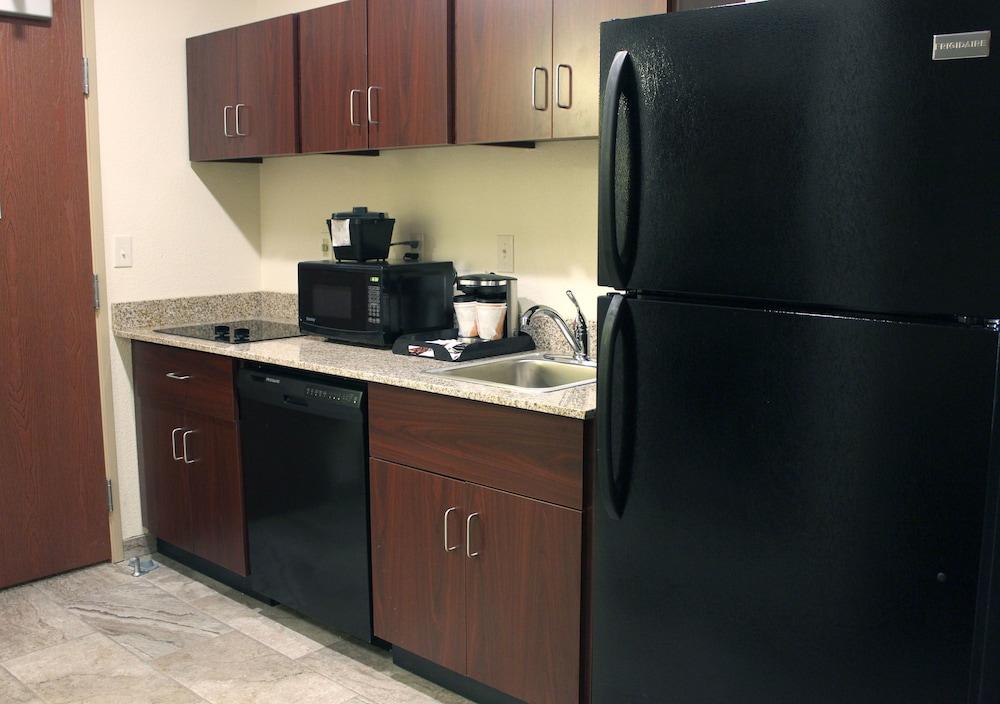 Cobblestone Inn & Suites - Lamoni photo 8