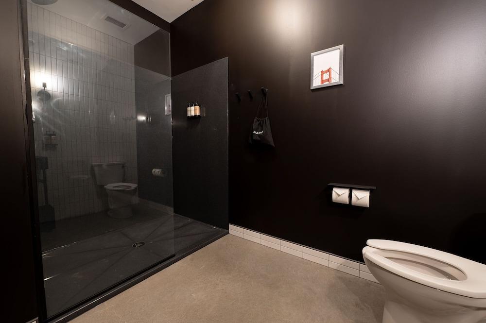 Arch and Cable Hotel photo 35