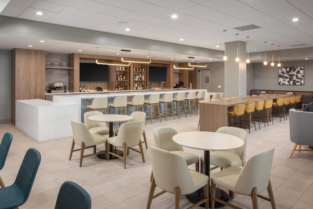 Holiday Inn & Suites Monterey Park Los Angeles by IHG photo 75