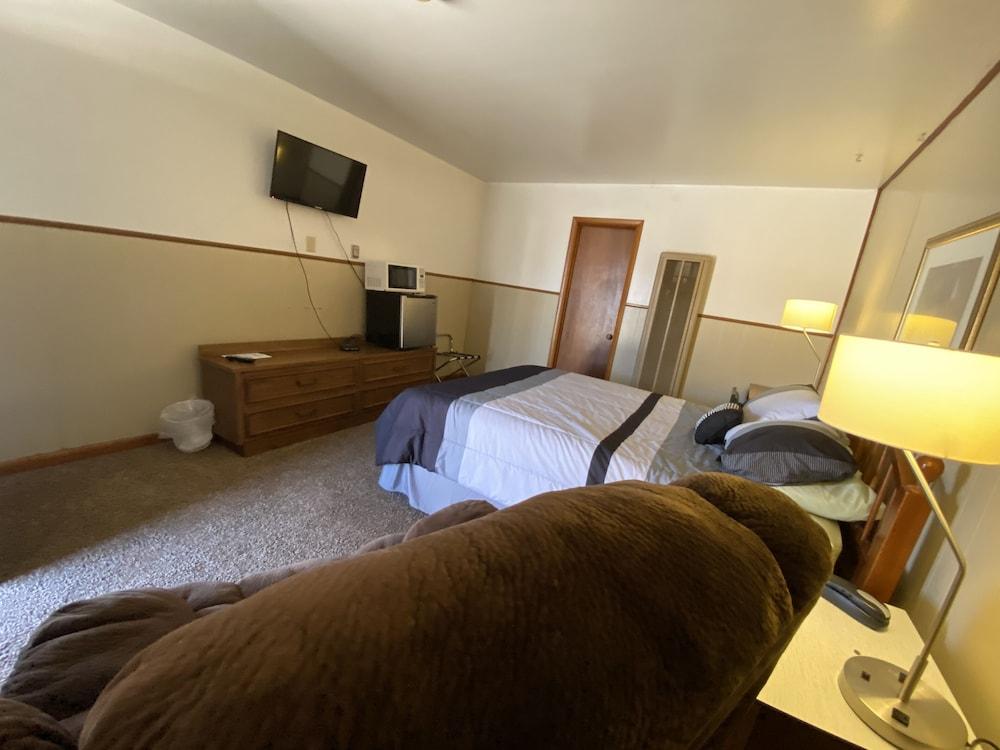 Duffer Motel photo 17