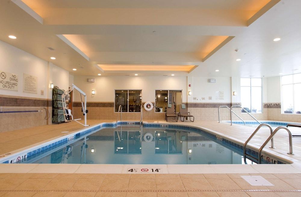 Hilton Garden Inn Cedar Falls photo 15