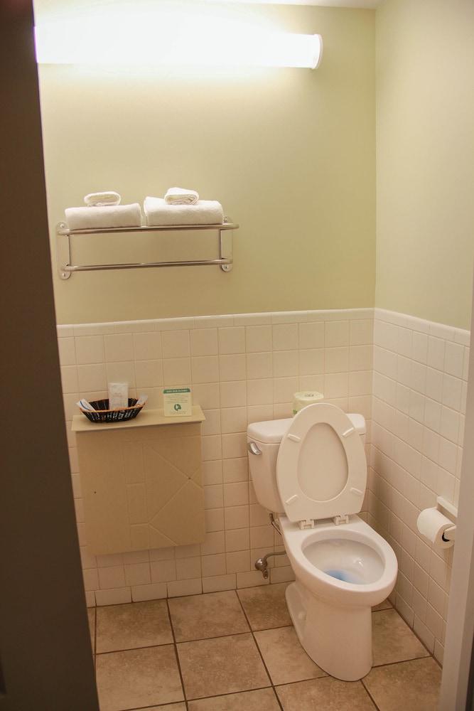 Relax Inn & Suites photo 73