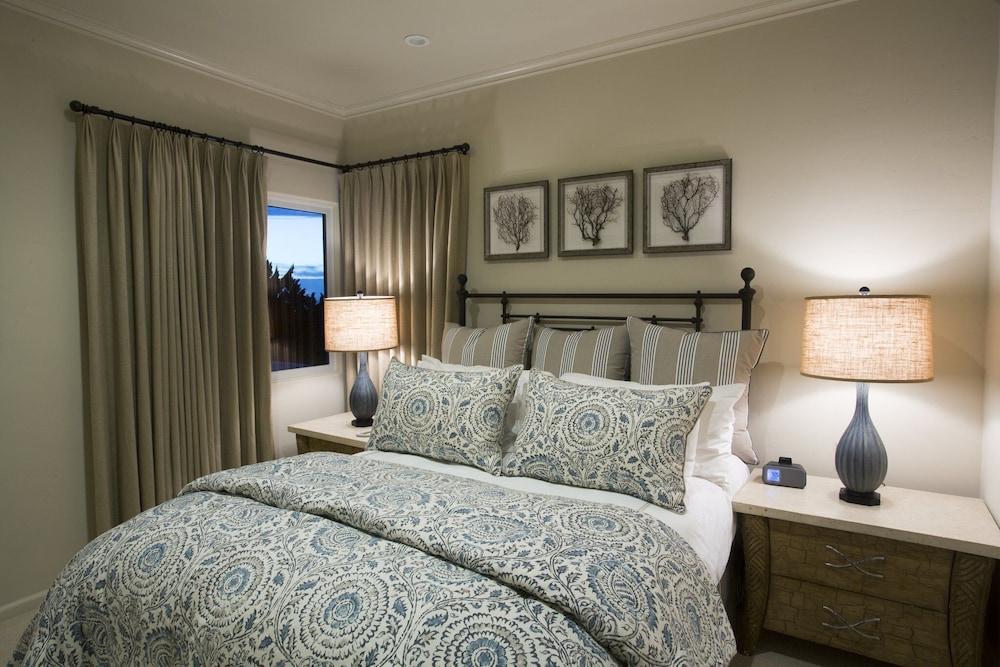 Sunset Cove Villas in Laguna Beach photo 94