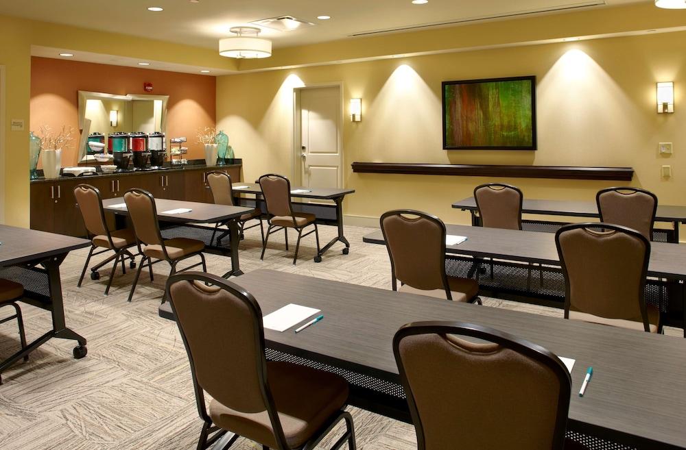 Homewood Suites Pittsburgh Airport photo 27