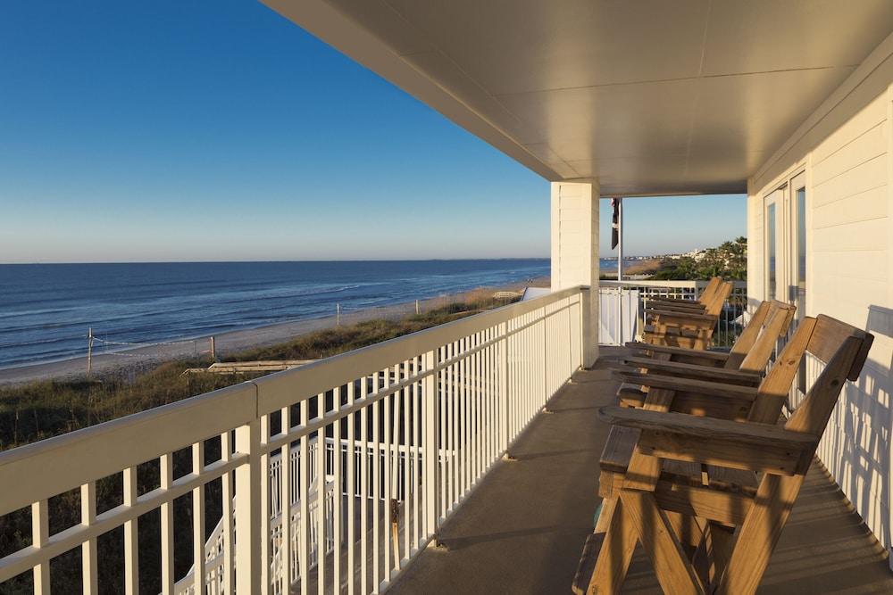 Seaside Inn Oceanfront photo 16
