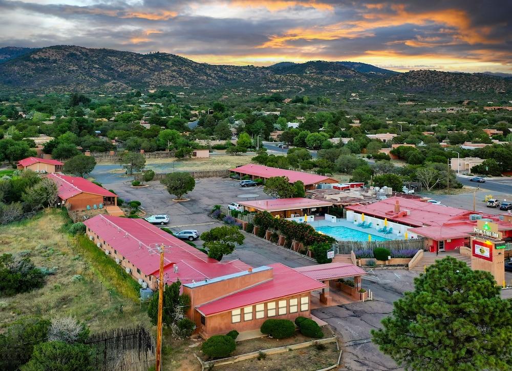Pecos Trail Inn photo 1