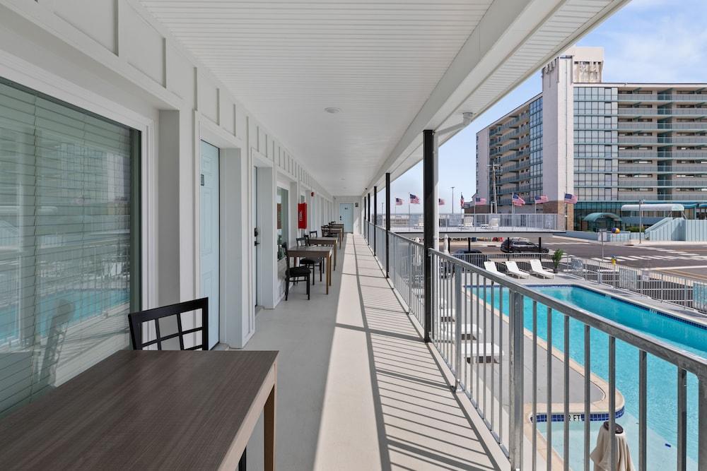 The Beach House photo 7