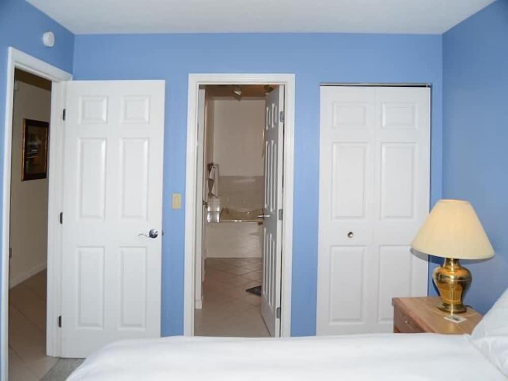 Beach Condominium Hotel photo 86