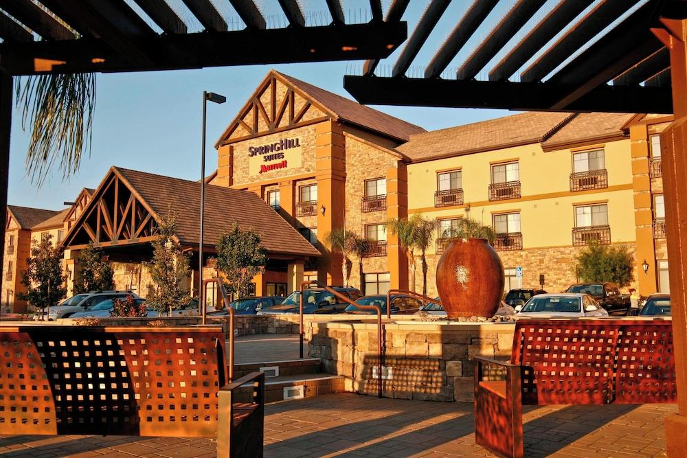 Springhill Suites by Marriott Temecula Wine Country photo 20