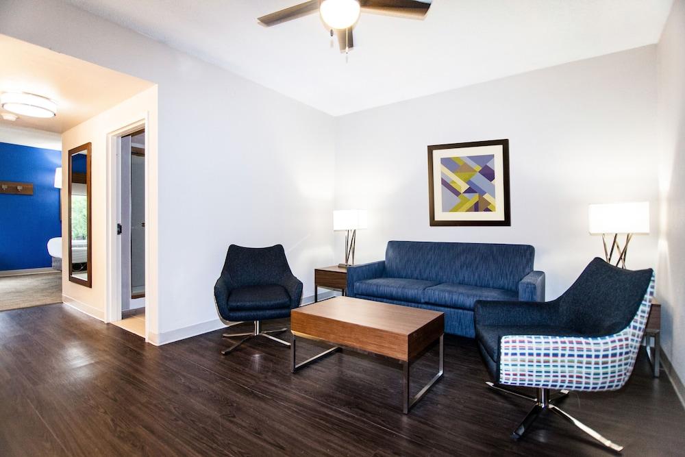 Holiday Inn Express & Suites Nashville - Brentwood I-65 by IHG photo 23
