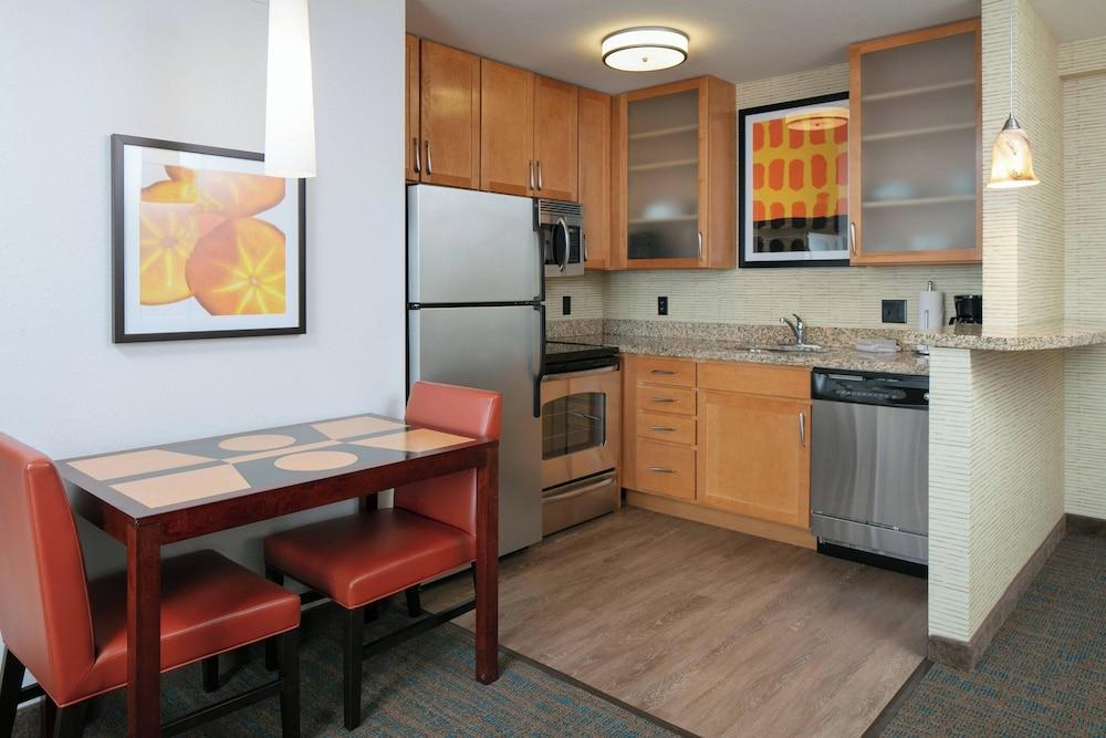 Residence Inn by Marriott Lincoln South photo 9