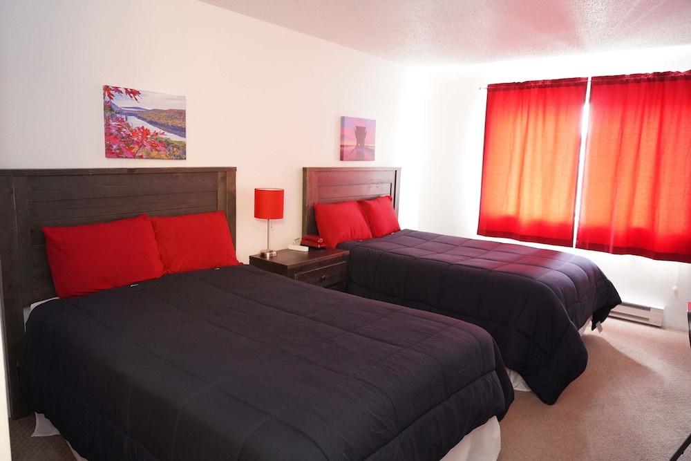 Model Towne Inn photo 15