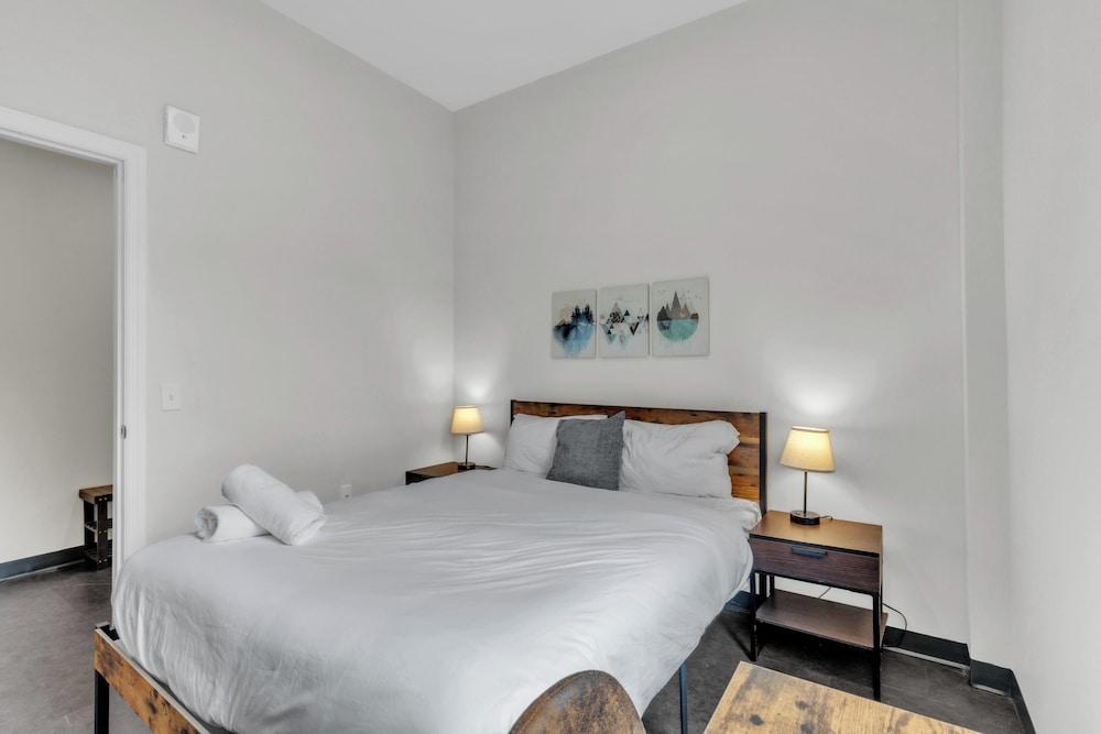 CozySuites - Press House photo 30