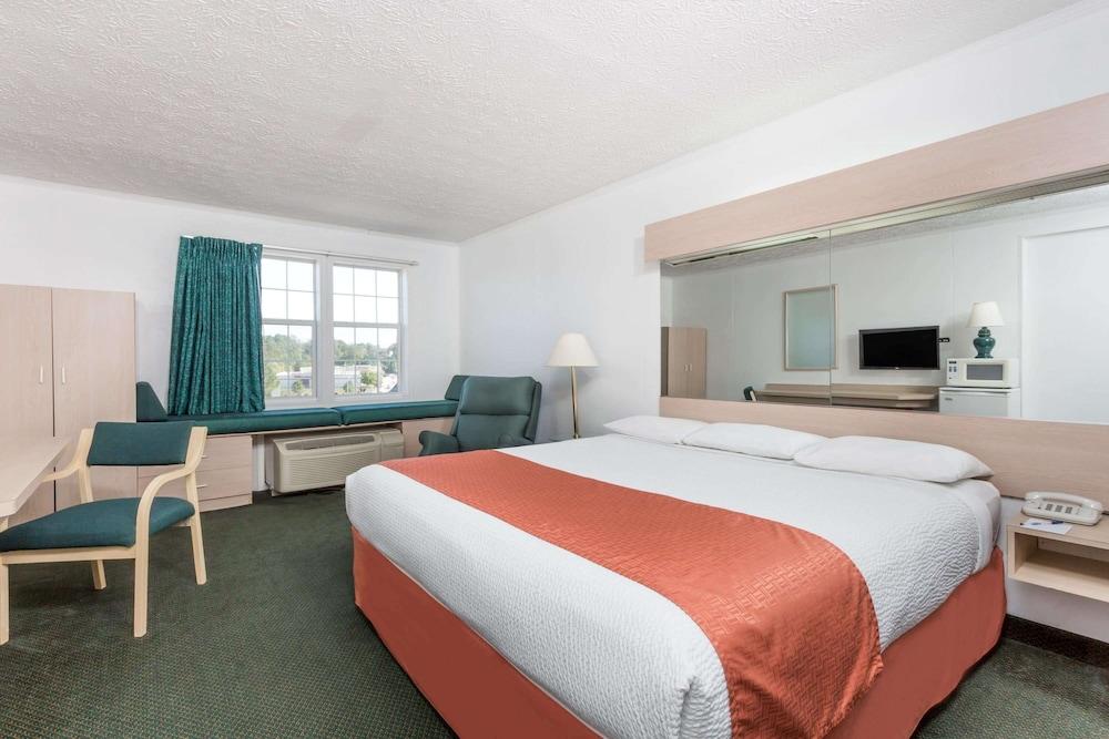 Microtel Inn by Wyndham Athens photo 10
