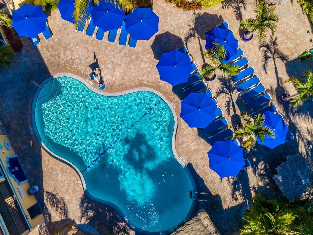 Coconut Cove All-Suite Hotel photo 9