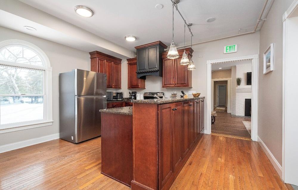 TuckAway Suites at East Branch photo 22