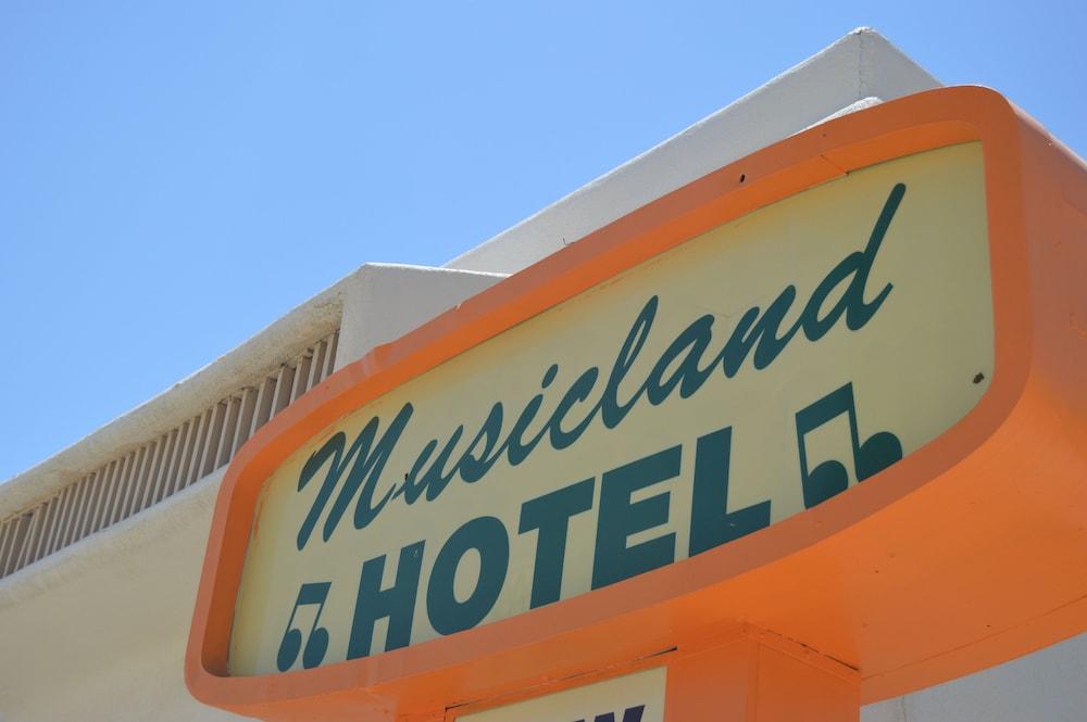 Musicland Hotel photo 9