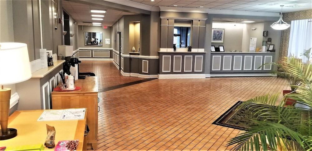 Madison Inn and Suites photo 64