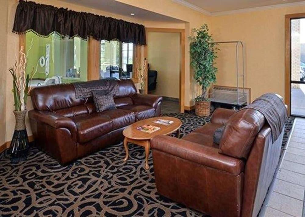 Express Inn & Suites photo 53