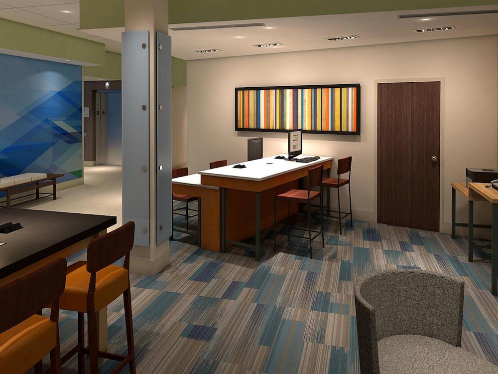 Holiday Inn Express & Suites Dallas Northeast - Arboretum by IHG photo 19