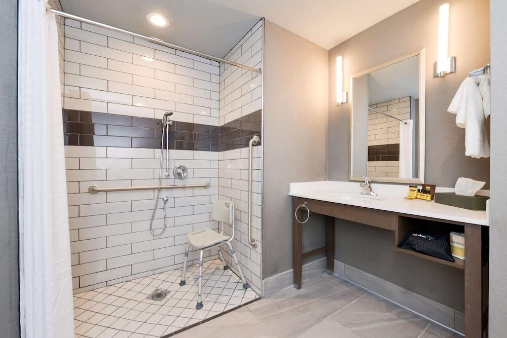 Best Western Plus Coalinga Inn photo 29