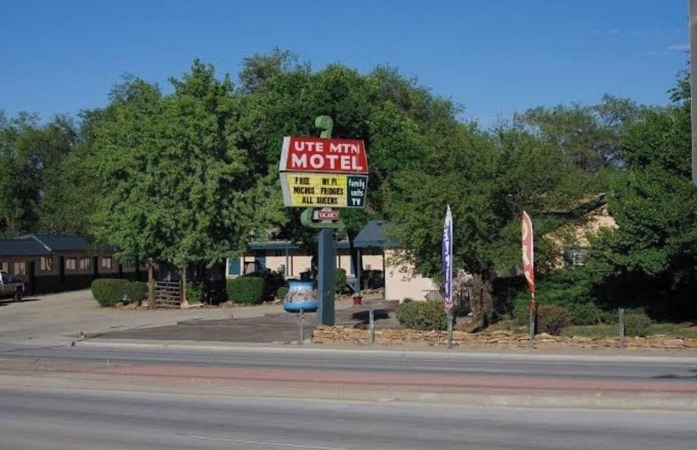Sleeping Ute Mountain Motel photo 11