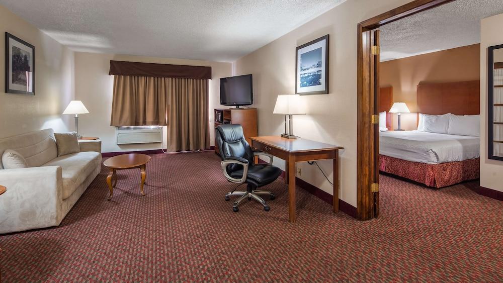 Days Inn by Wyndham St. Charles IL photo 11