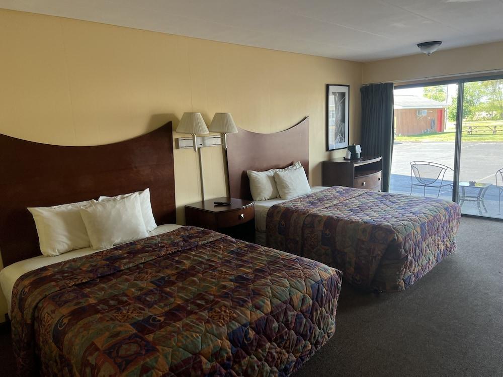 All Star Inn & Suites photo 38