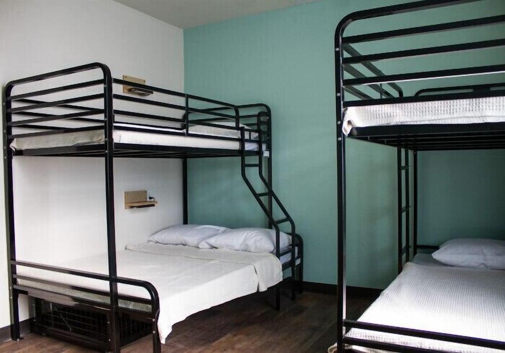 Cream City Hostel photo 18