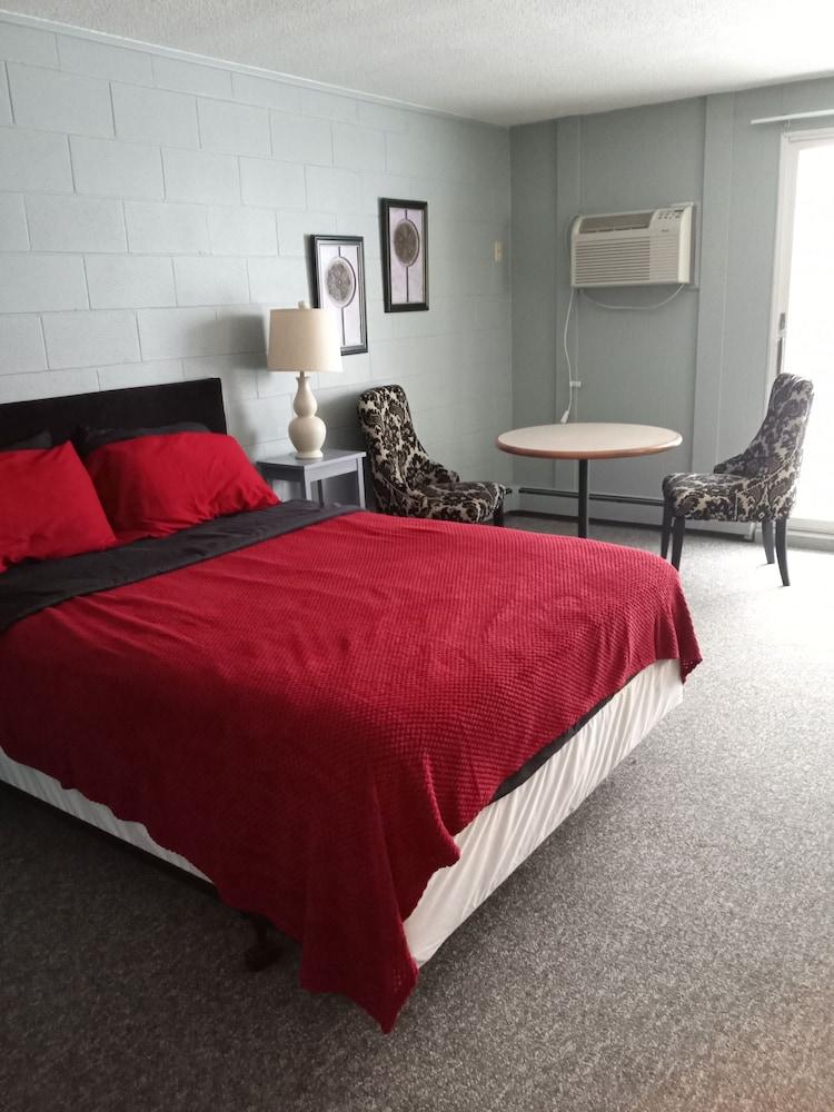 Northwoods Inn LLC photo 15