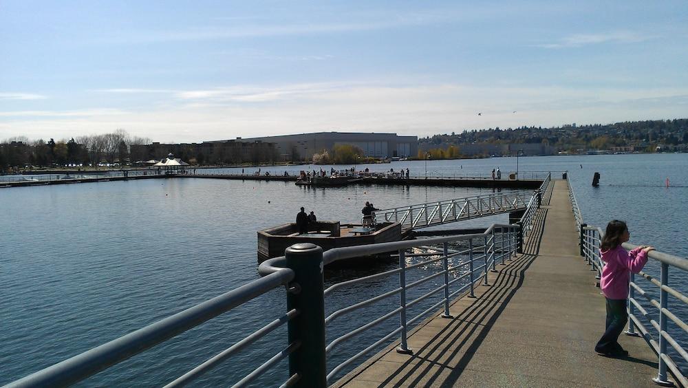 Inn at Lake Washington By OYO I-405 photo 52