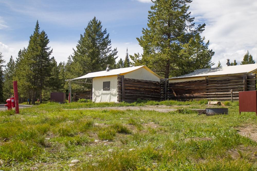 Colter Bay Village photo 33
