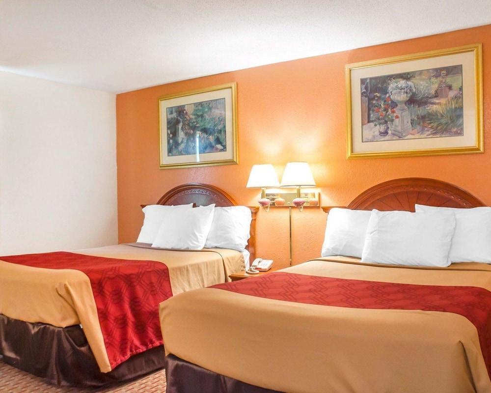 Econo Lodge Cuba I-86 photo 14