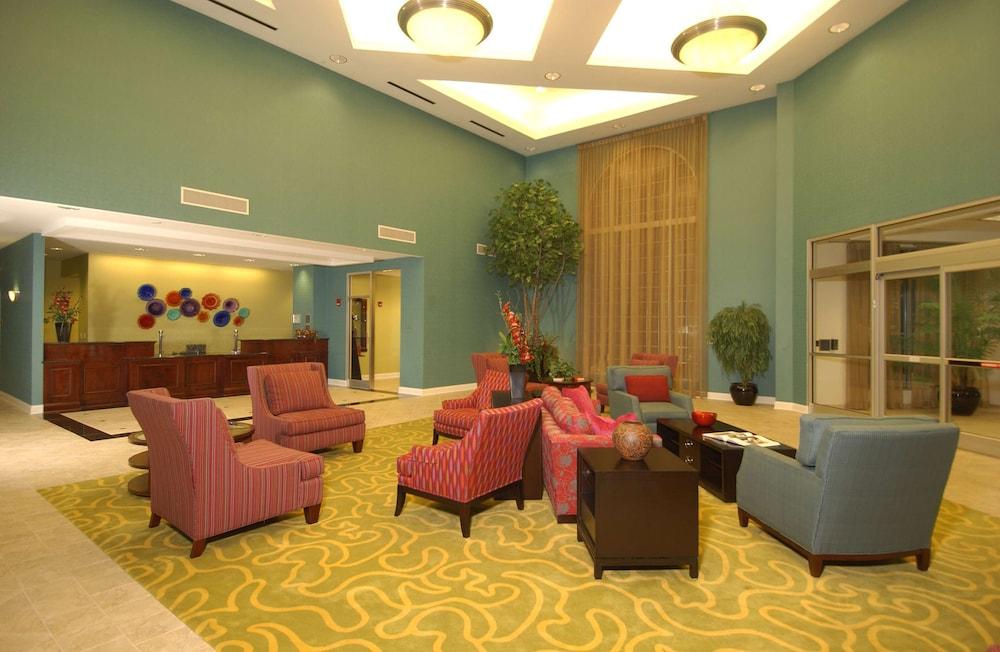 DoubleTree by Hilton Greensboro photo 2