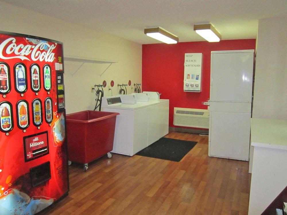 Extended Stay America Suites Ft Lauderdale Cyp Crk NW 6th Wy photo 26