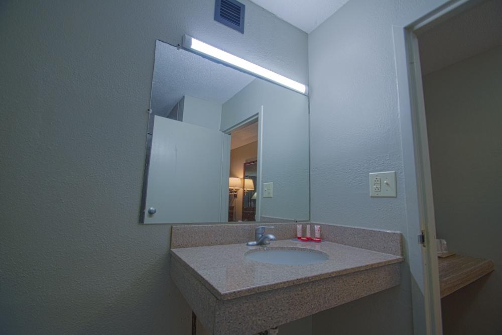 121 Motel photo 33
