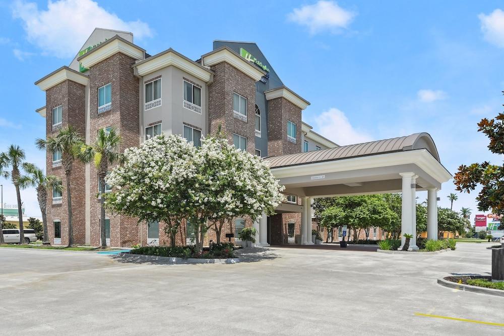 Holiday Inn Express & Suites Gonzales by IHG photo 54