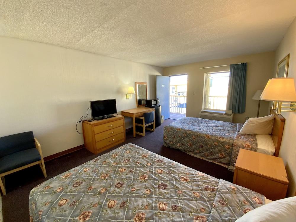 Royal Inn photo 5