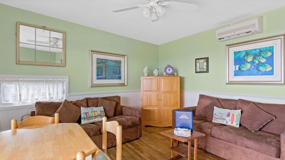 Beach Plum Resort photo 40
