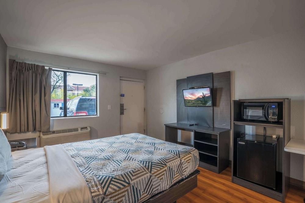 Motel 6 Chandler, AZ photo 24