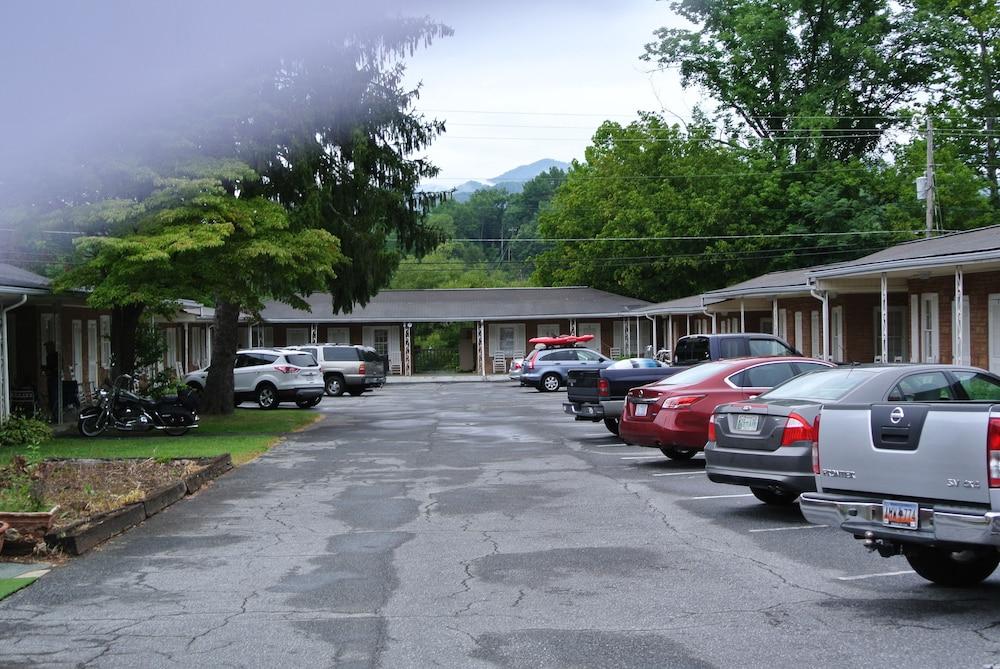 RoseWood Inn photo 21
