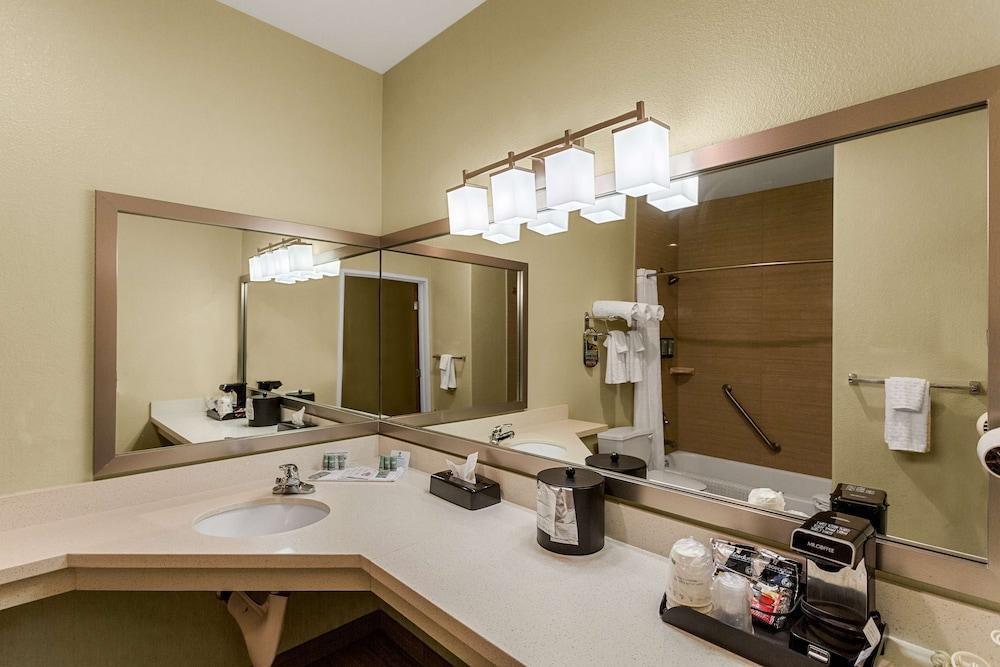 Best Western Rose Quartz Inn photo 16