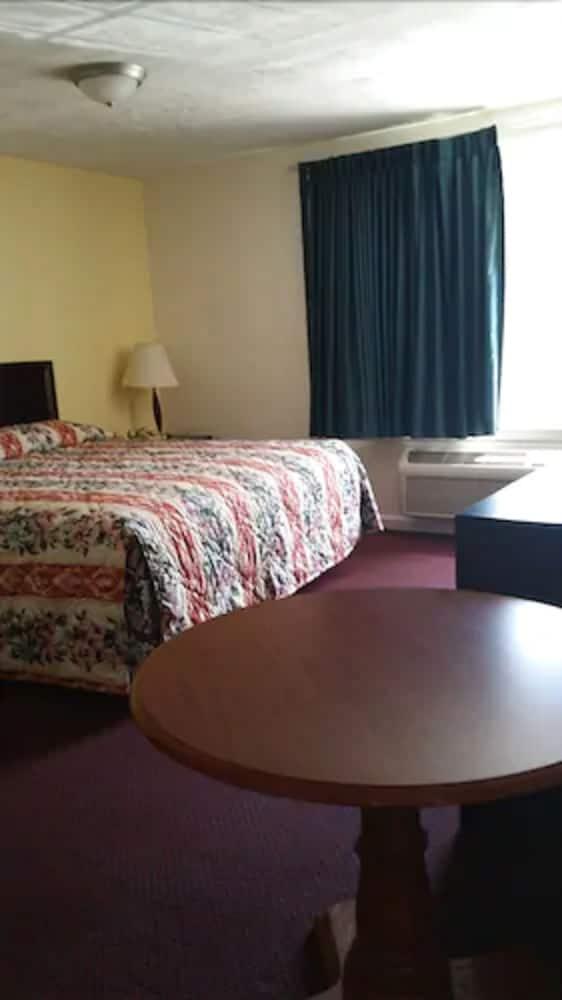 The Virginia Lodge photo 10