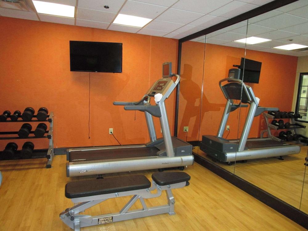 Country Inn & Suites by Radisson, Columbus-Edinburgh photo 2