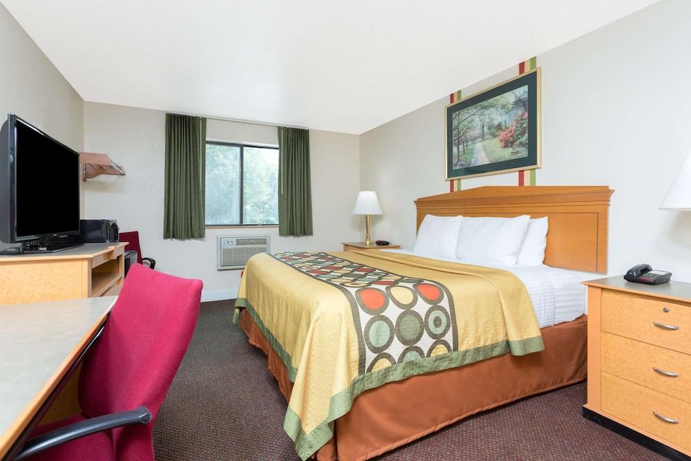 Super 8 by Wyndham Anderson/Clemson Area photo 10